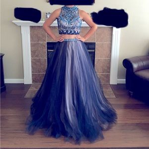 Ball / Prom Dress